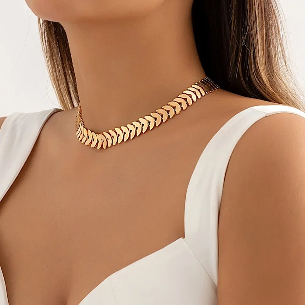 ⚜️𝟯𝟬%𝗢𝗙𝗙 𝗯𝘂𝗻𝗱𝗹𝗲𝘀 𝟯+⚜️ NEW Thick Floral Chain Necklace - Picture 3 of 11